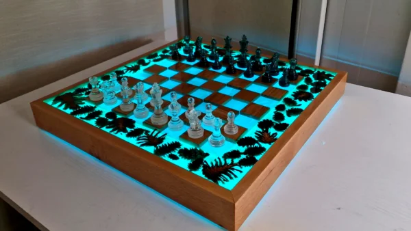 Floating Chess of Oak and Epoxy - Image 5