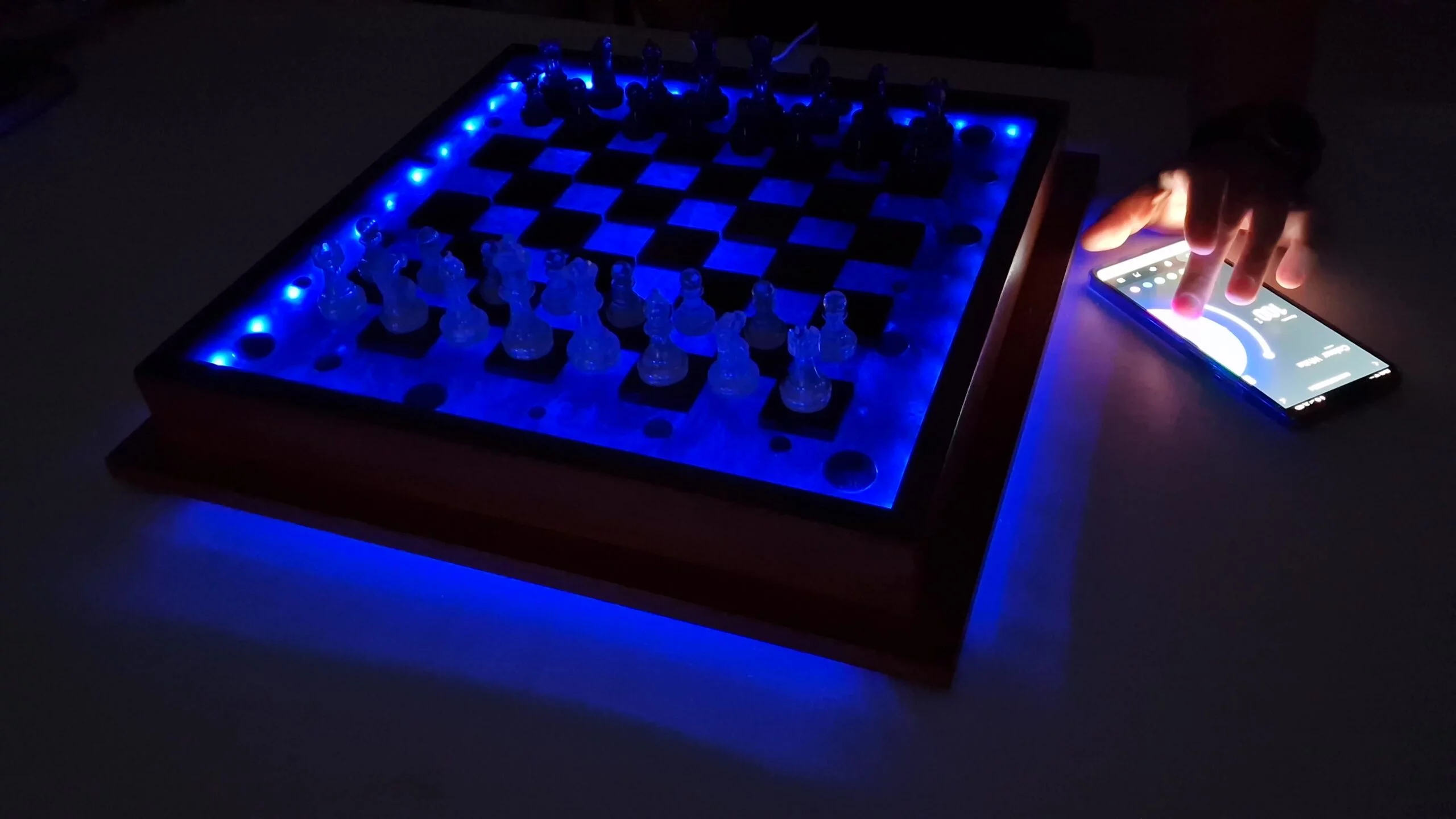 Space Chess made of Oak and Epoxy Resin - Image 17