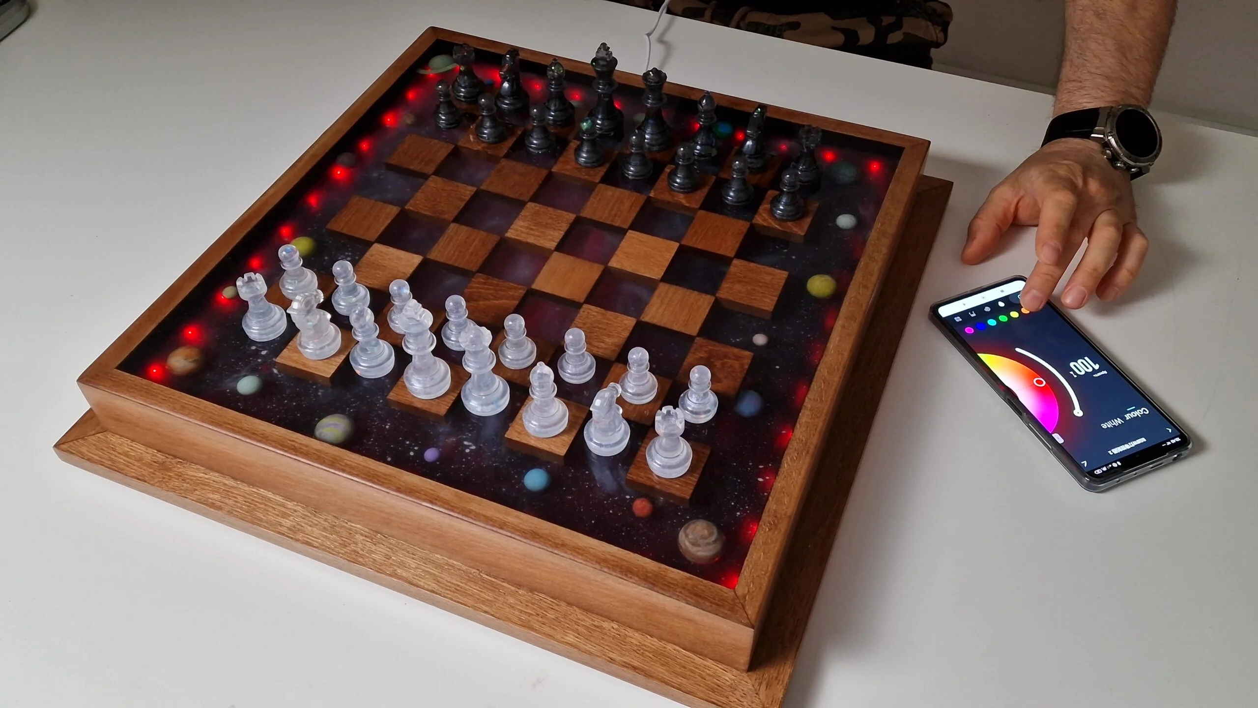 Space Chess made of Oak and Epoxy Resin - Image 12